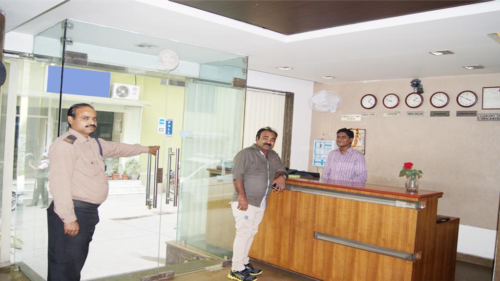 Airport Hotel Daya Capitol New Delhi Ngoại thất bức ảnh