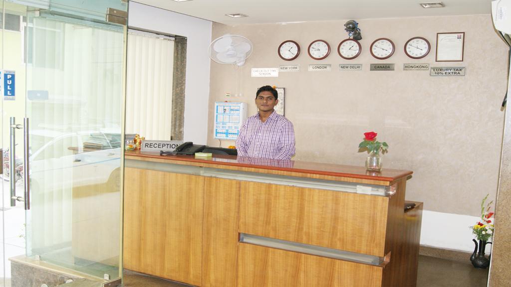 Airport Hotel Daya Capitol New Delhi Ngoại thất bức ảnh