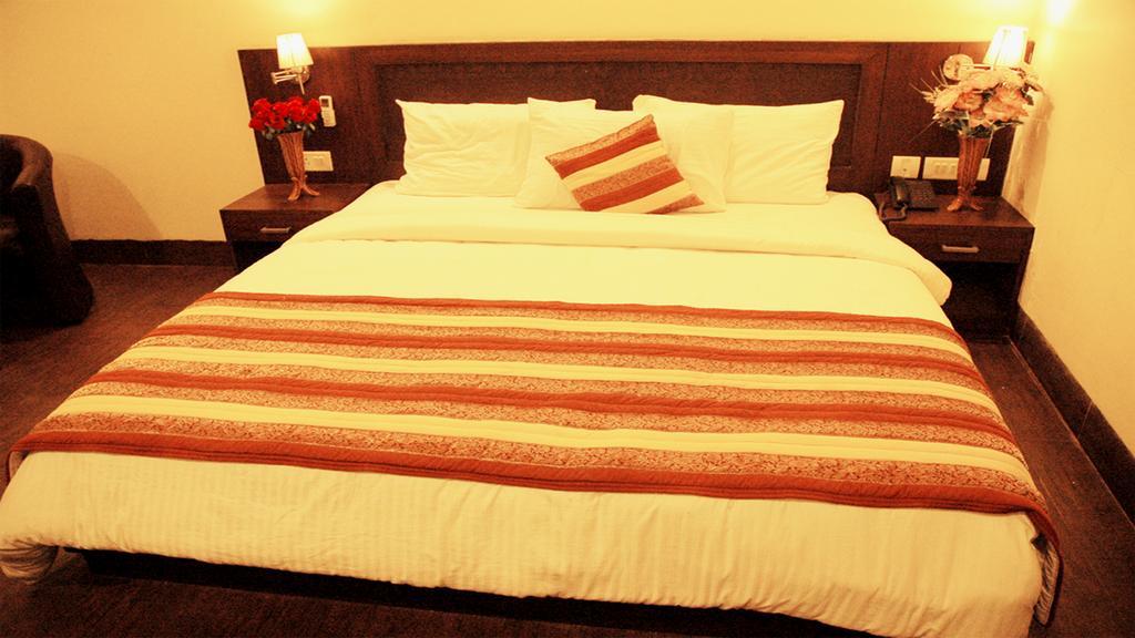 Airport Hotel Daya Capitol New Delhi Ngoại thất bức ảnh
