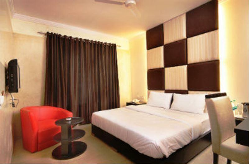 Airport Hotel Daya Capitol New Delhi Ngoại thất bức ảnh