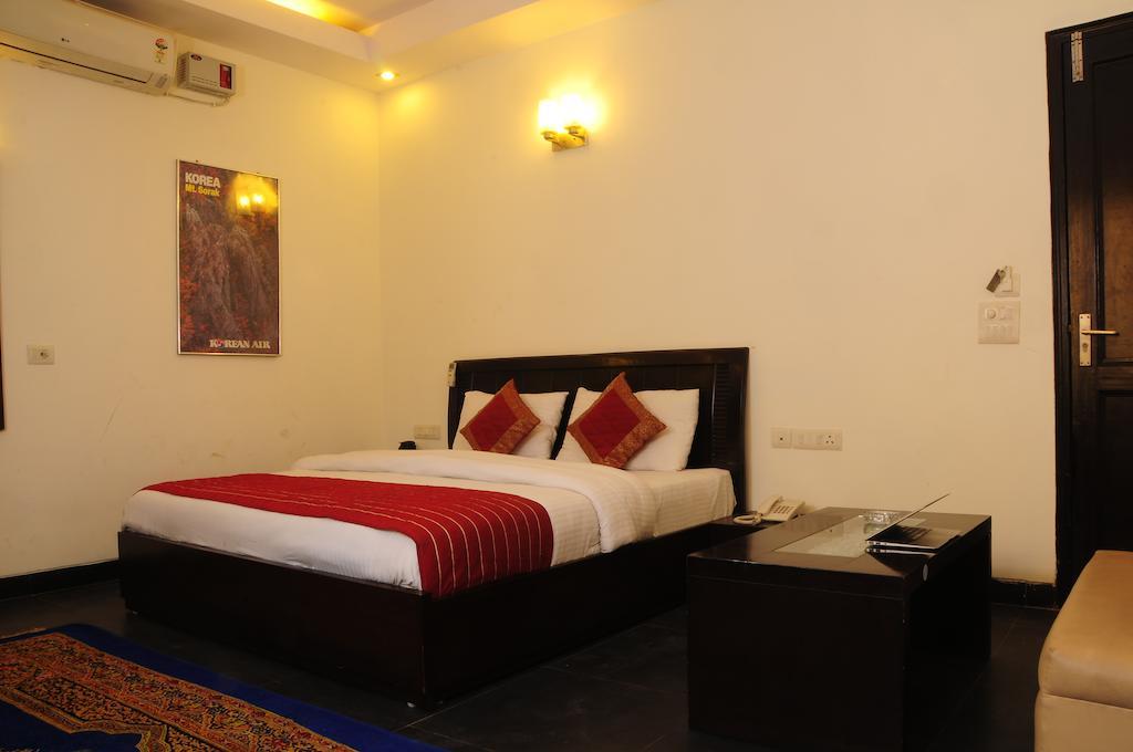 Airport Hotel Daya Capitol New Delhi Phòng bức ảnh