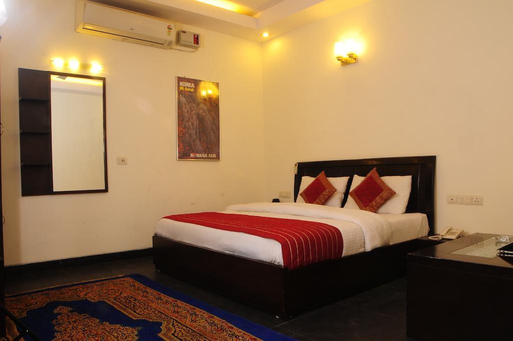 Airport Hotel Daya Capitol New Delhi Phòng bức ảnh