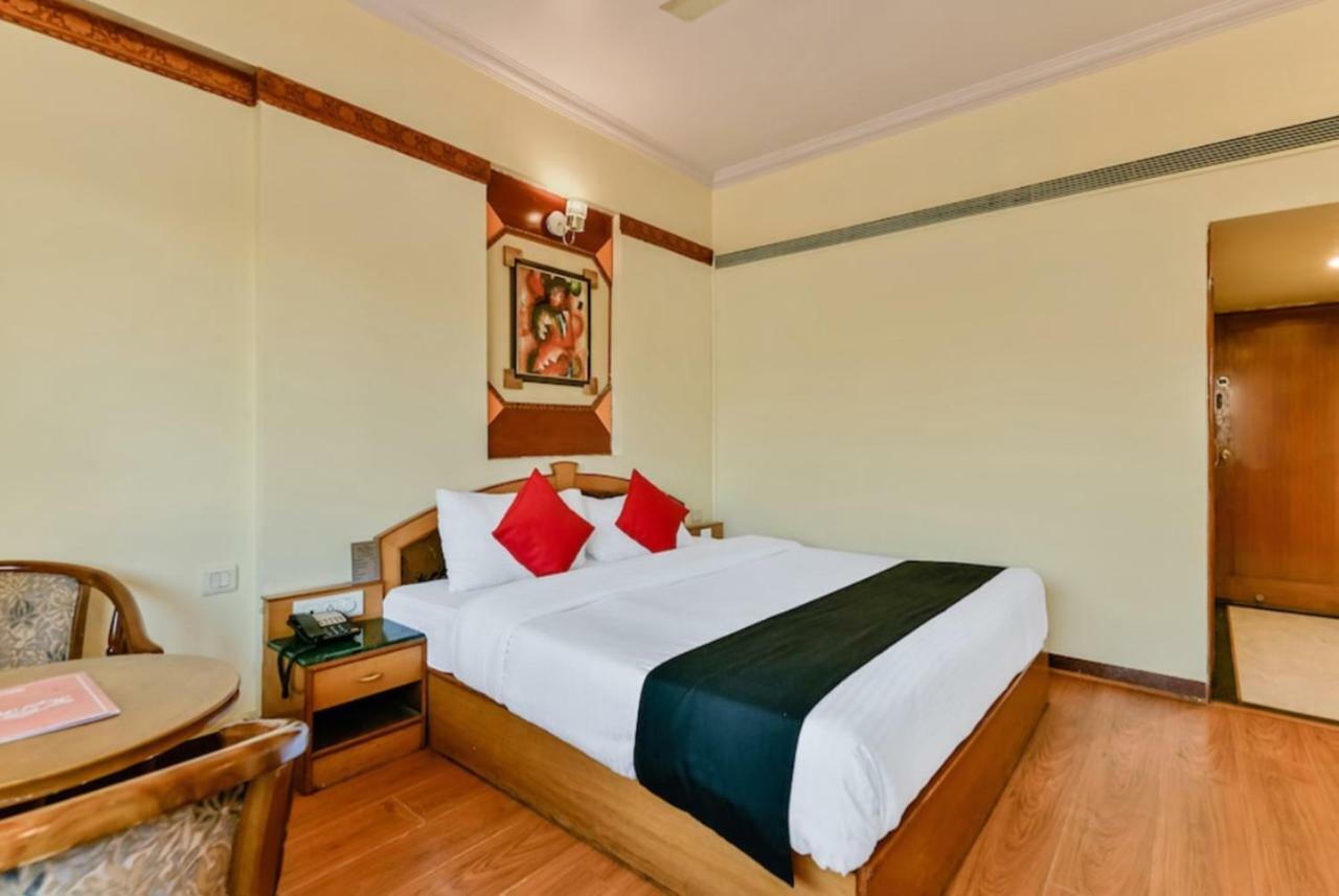 Airport Hotel Daya Capitol New Delhi Ngoại thất bức ảnh