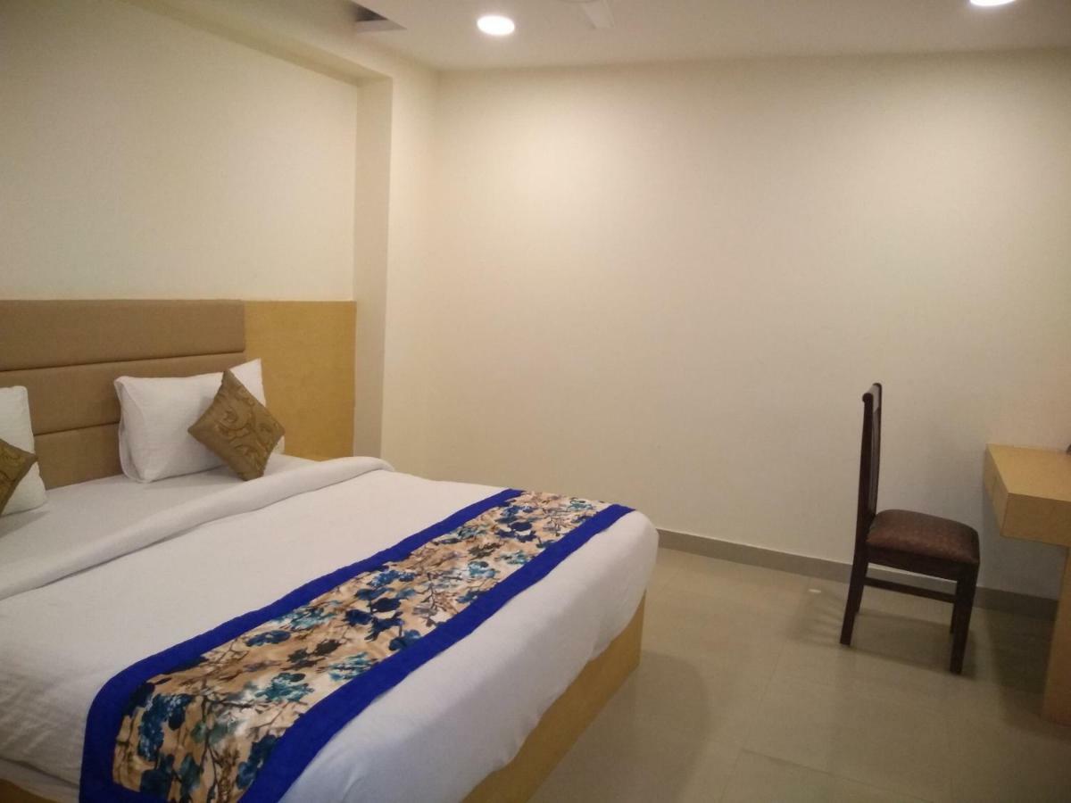 Airport Hotel Daya Capitol New Delhi Ngoại thất bức ảnh