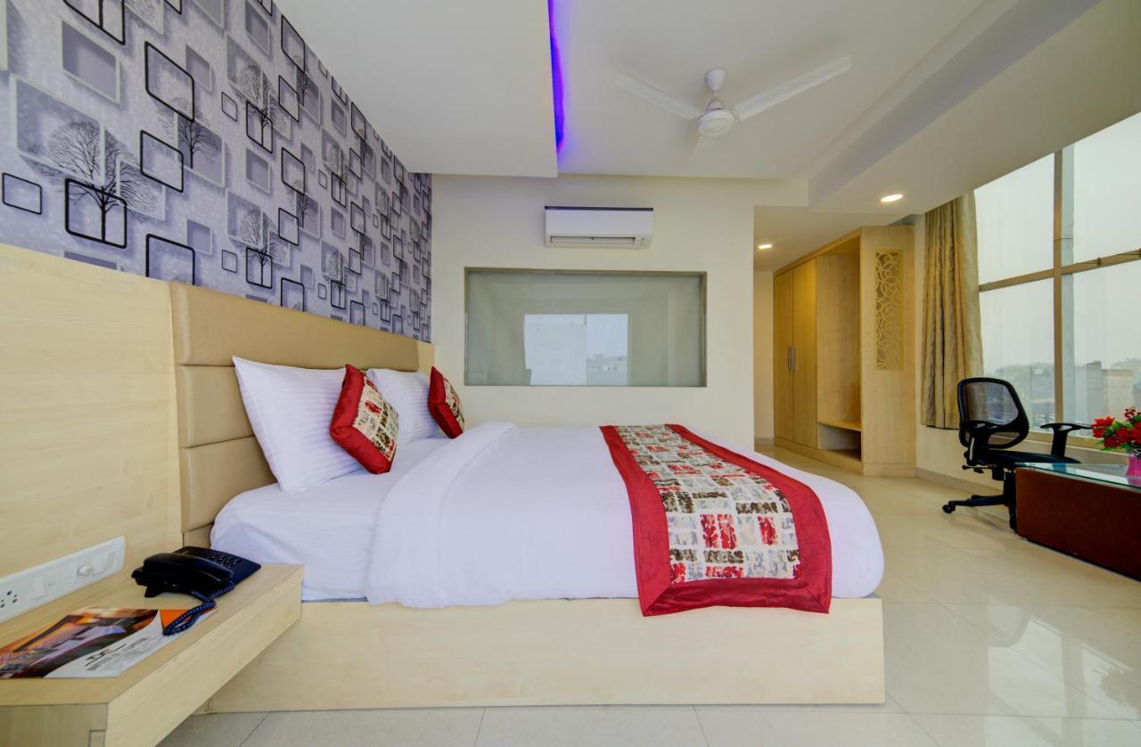 Airport Hotel Daya Capitol New Delhi Ngoại thất bức ảnh